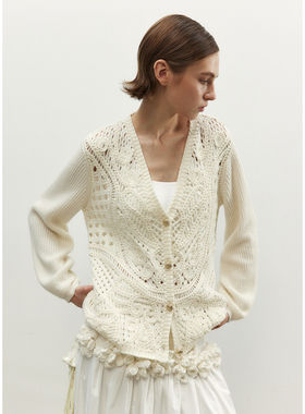 NONETONE 25AW秋冬新品 白色V领罗马盘绣针织衫镂空纯色开衫外套