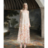 XiangqiaoSheng渐变花瓣A字摆连衣裙女神度假沙滩 柔柔同款