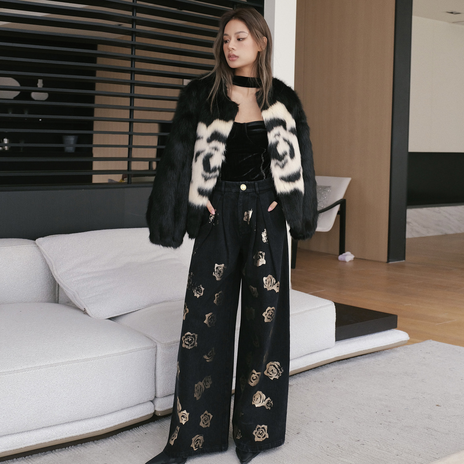 玫瑰印花⽜仔裤LUMINGROOM丝绒