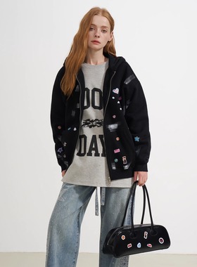 SOFITTE 25AW秋季  黑色趣味贴纸印花刷漆连帽卫衣