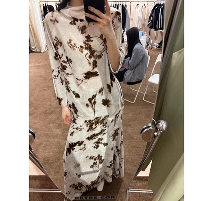 PETRE COR 25AW 丝绒拼接斜裁上衣 印花拼接鱼尾半裙