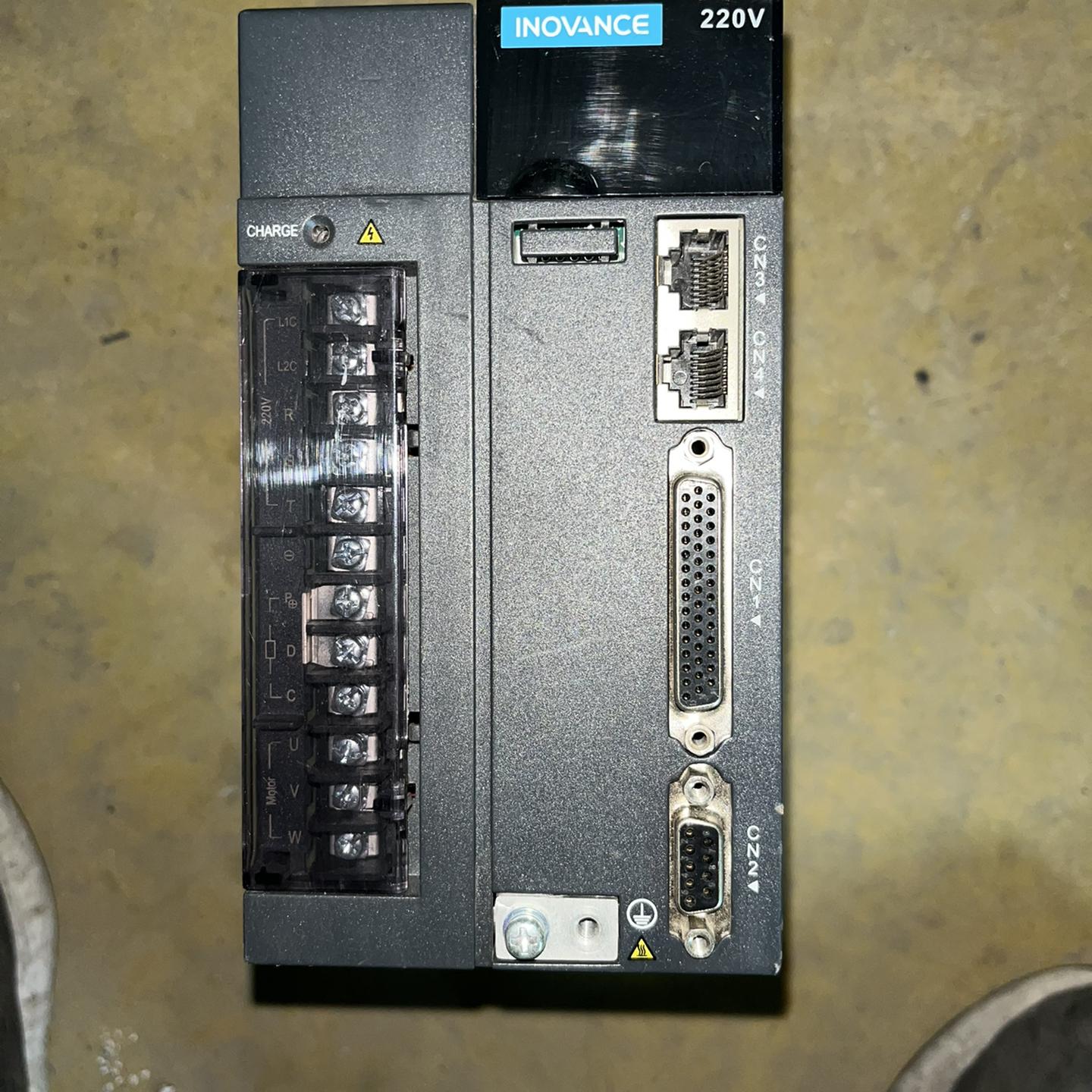 汇川伺服驱动器1.5kw（IS620PS012I-C）拆