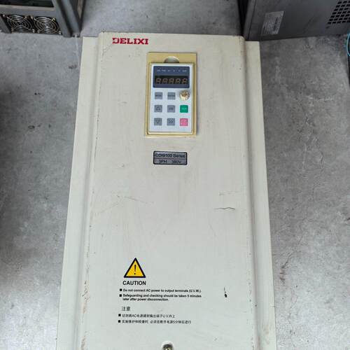 变频器CDI9100-P022T4 22KW 实物拍摄