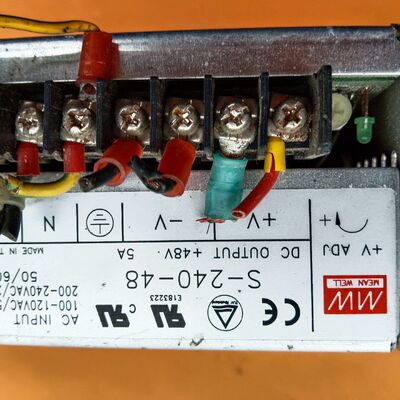 台湾明纬输入100-240V输出48V5A240W开关电源S