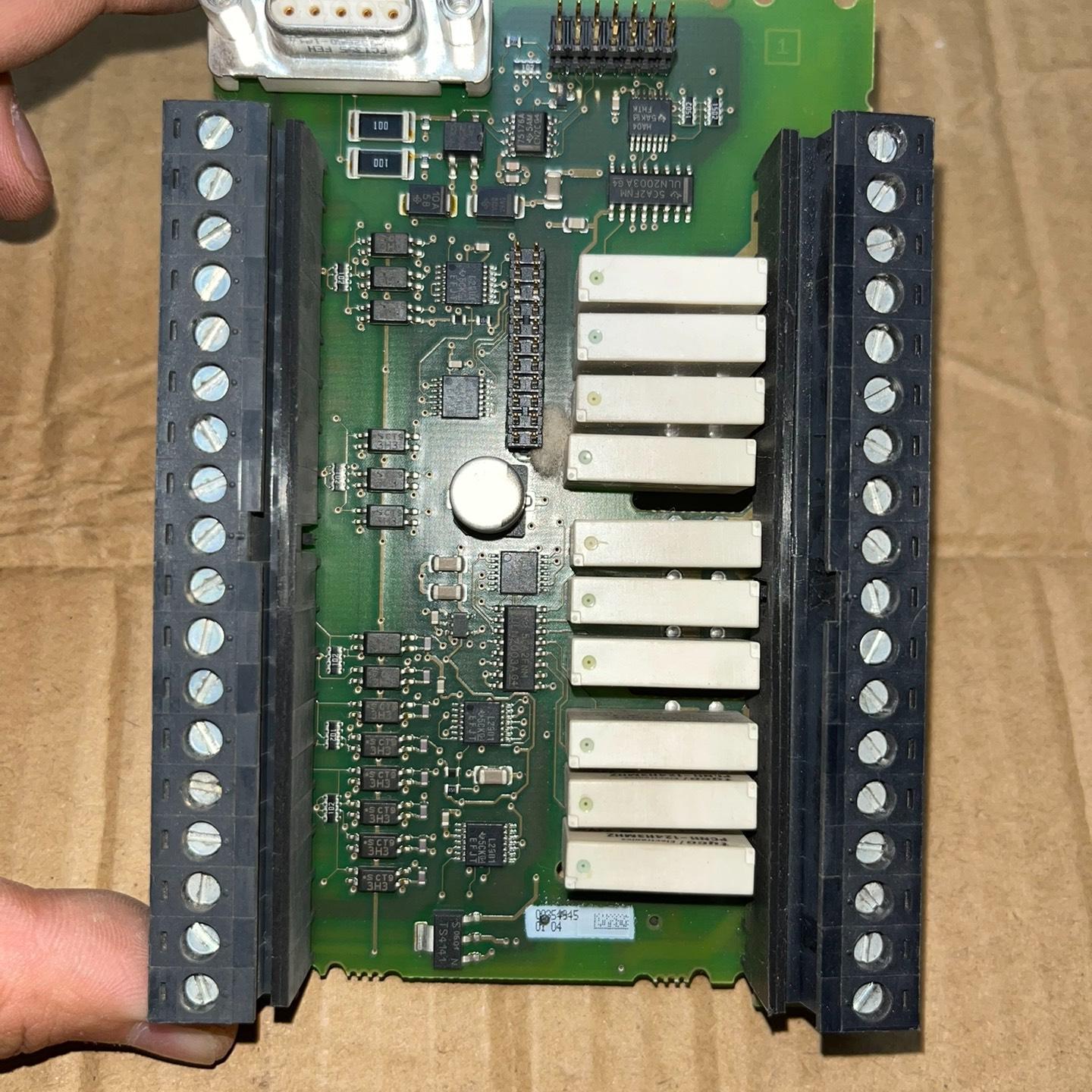 CPU224 214-1BD23-0XB0继电器板子