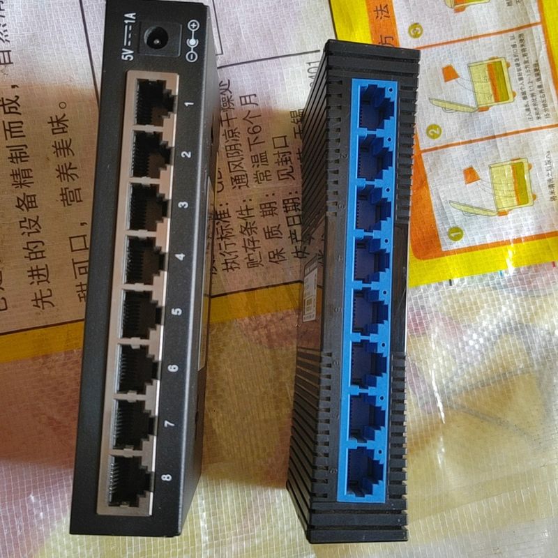8口千兆交换机DH-S3000C-8GT和8口百兆交图片