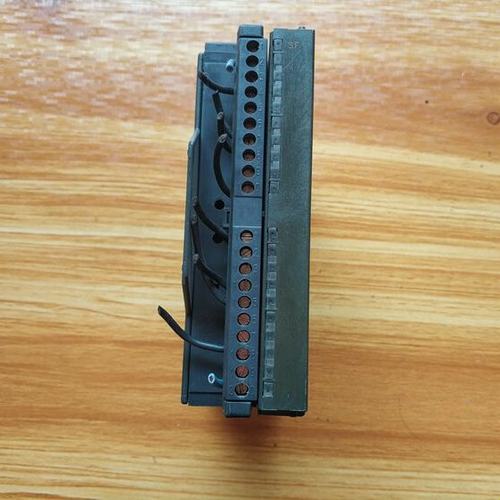 700-322-5HD01 输出模块Helmholz