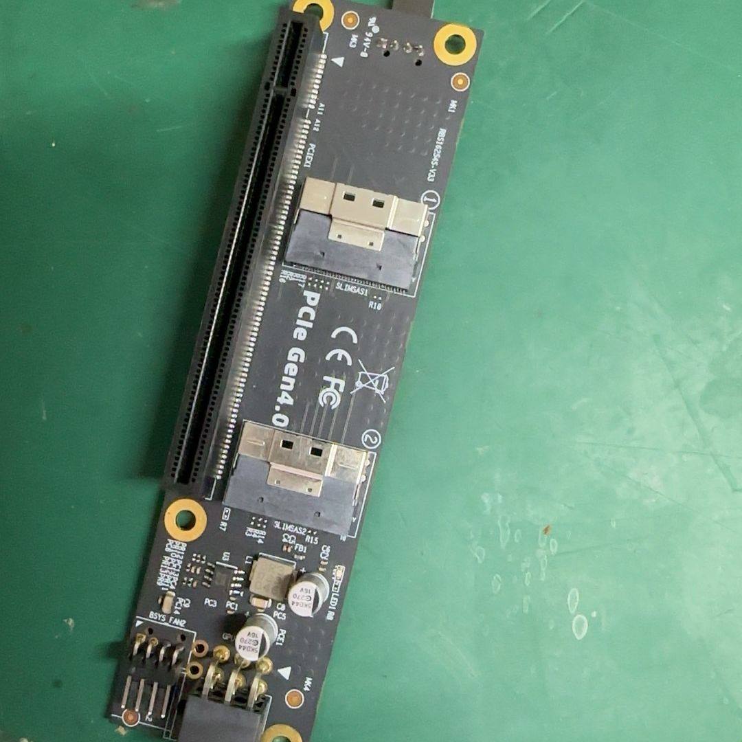PCIe4.0显卡延长底板 支持SFF-8654转接 能实现