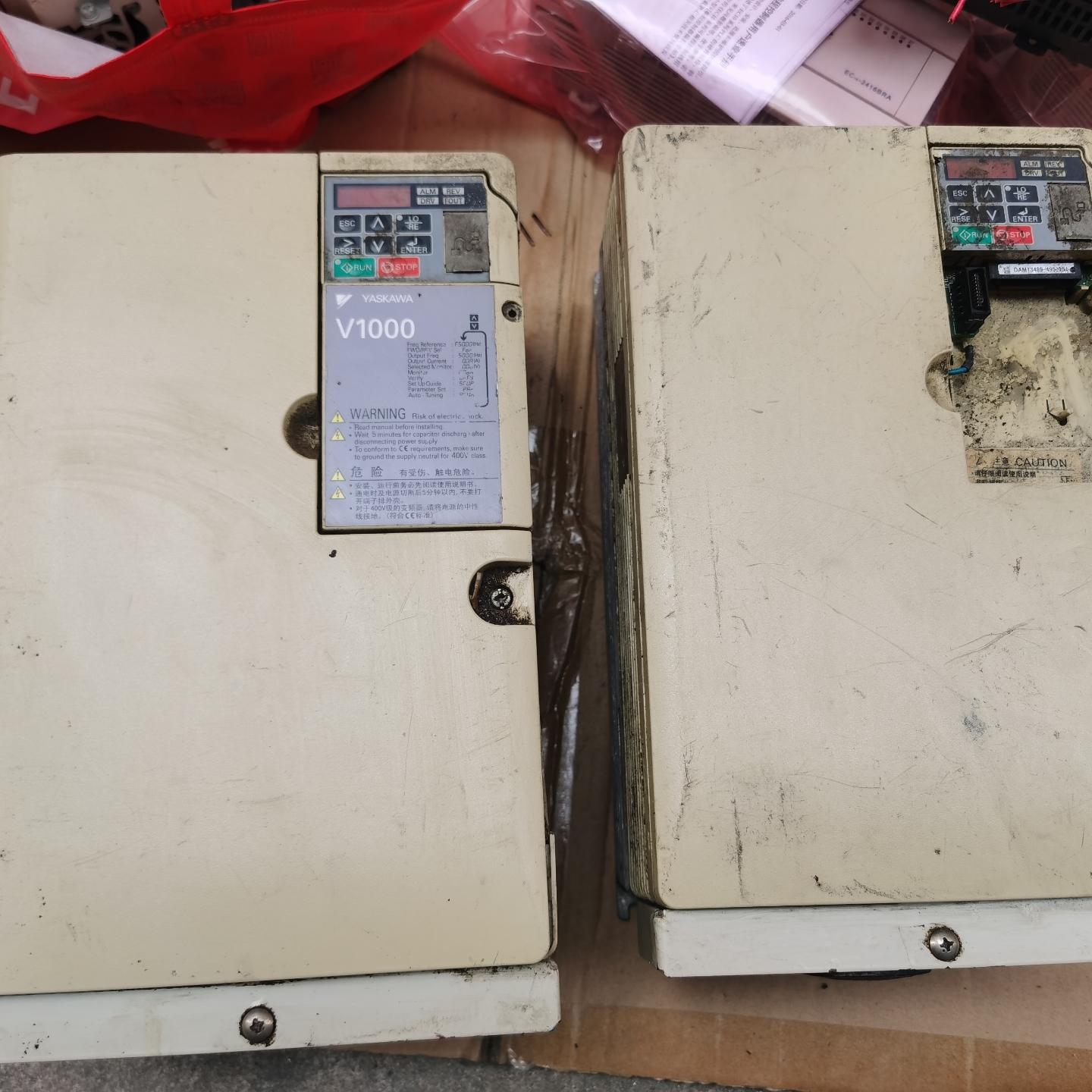 安川变频器CIMR-VB4A0031FBA  11/15KW