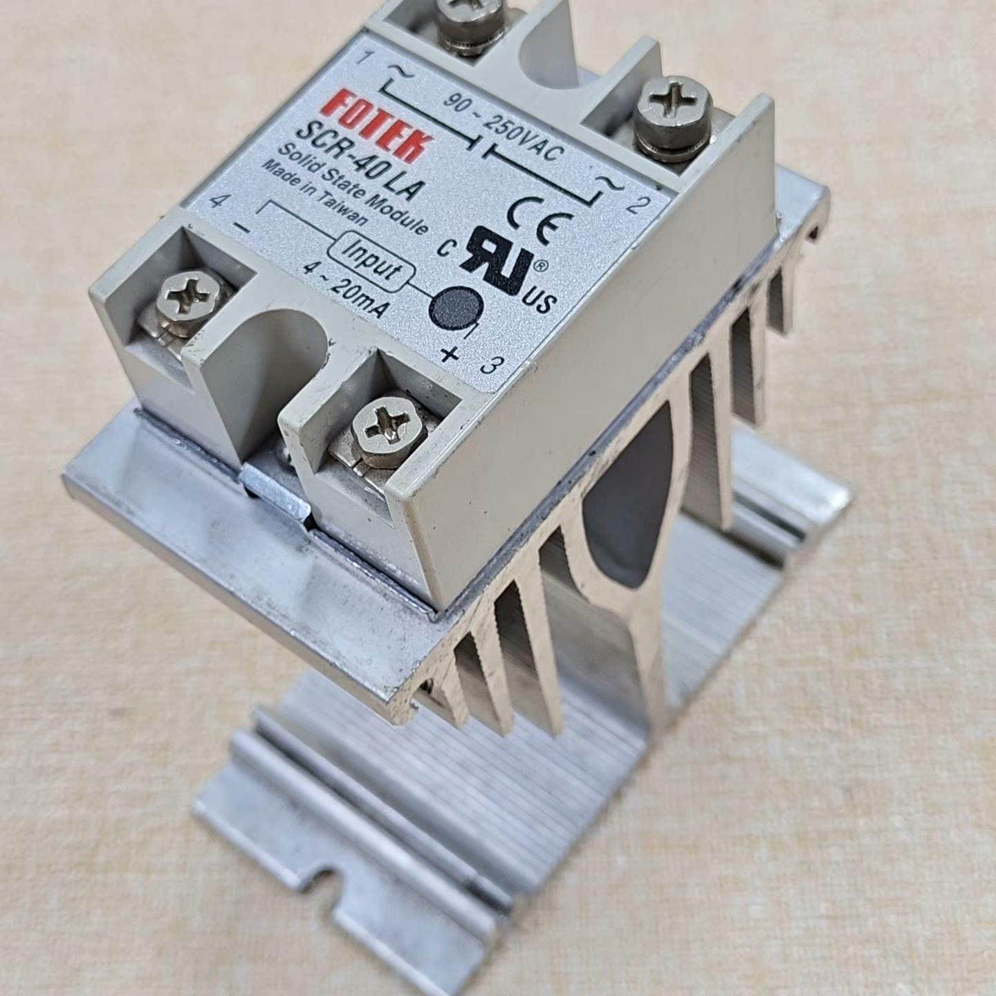 75个阳明固态继电器 4-20毫安模拟量控制 成色好 保功能