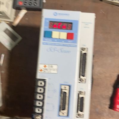 SHlNKO神钢SSD-5030-D伺服驱动器拆机