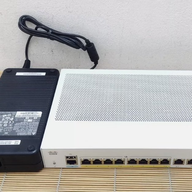 Cisco C1000-8FP-E-2G-L 8x 10/1