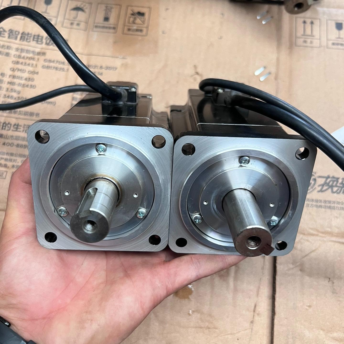 安川伺服电机 SGMJV-08ADE6S  750W