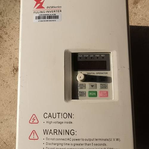 拆机富菱变频器DZB300B005.5L4M 功能包好。已测
