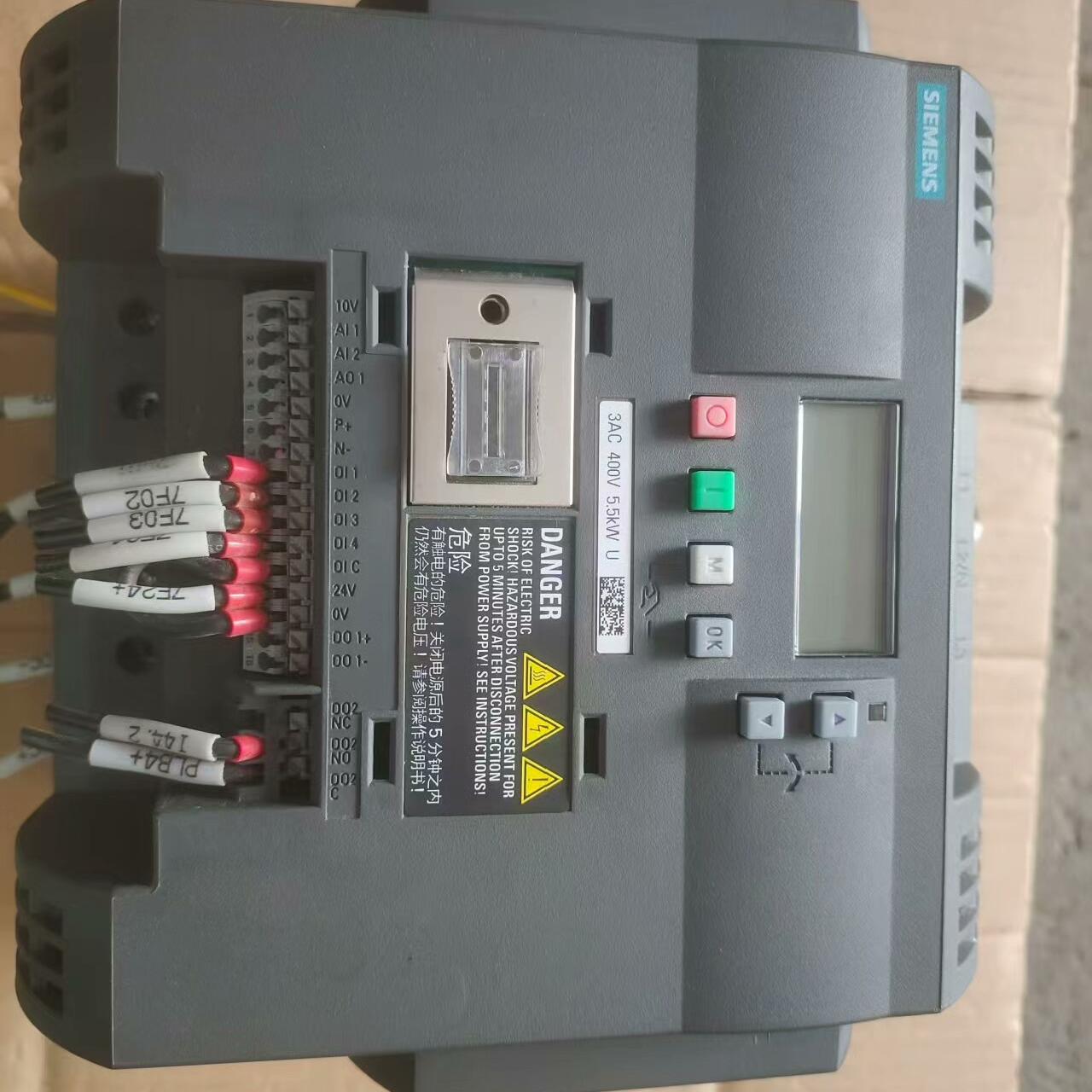 变频器6SL3210-5BE25-5UV0 5.5KW
