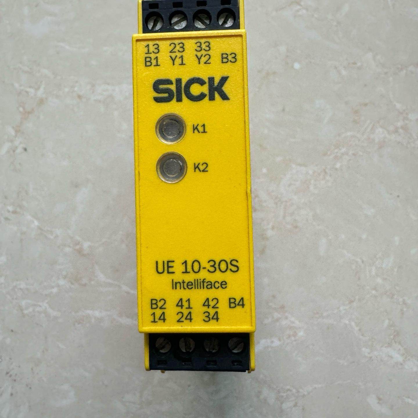 2手 SICK施克安全继电器UE10-30S3D0订货号