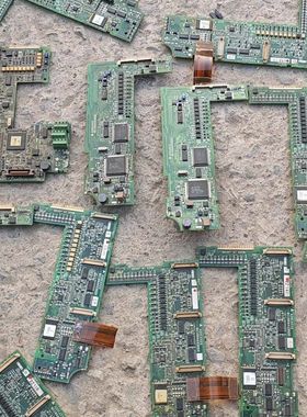 变频器A540主板A50CA55E 回货场就已经被工人拆