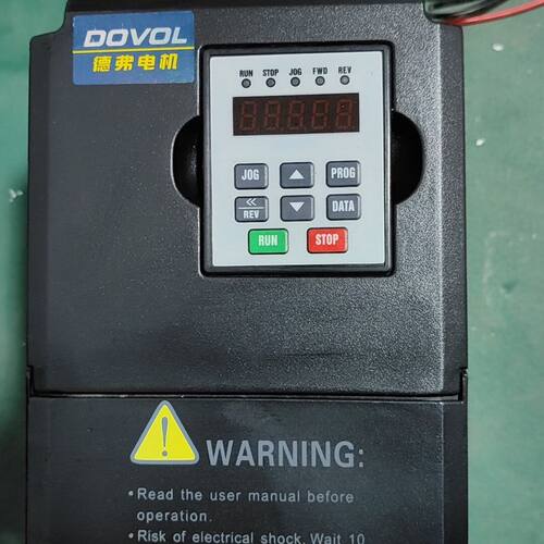 德弗0.75变频器 DV300-4007-T 共10台 没磕