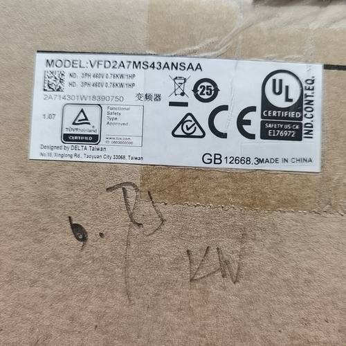 台达变频器VFD2A7MS43ANSAA 的东西 东西齐