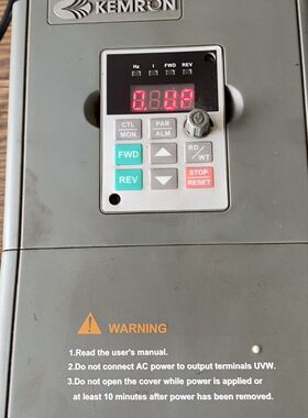 科姆龙变频器。型号KV2000-G0055C-4T 5.5K