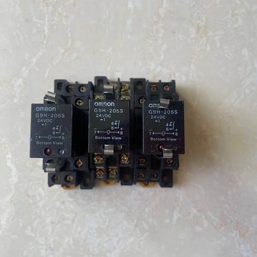 / 继电器 G9H-205S加底座一套 现货
