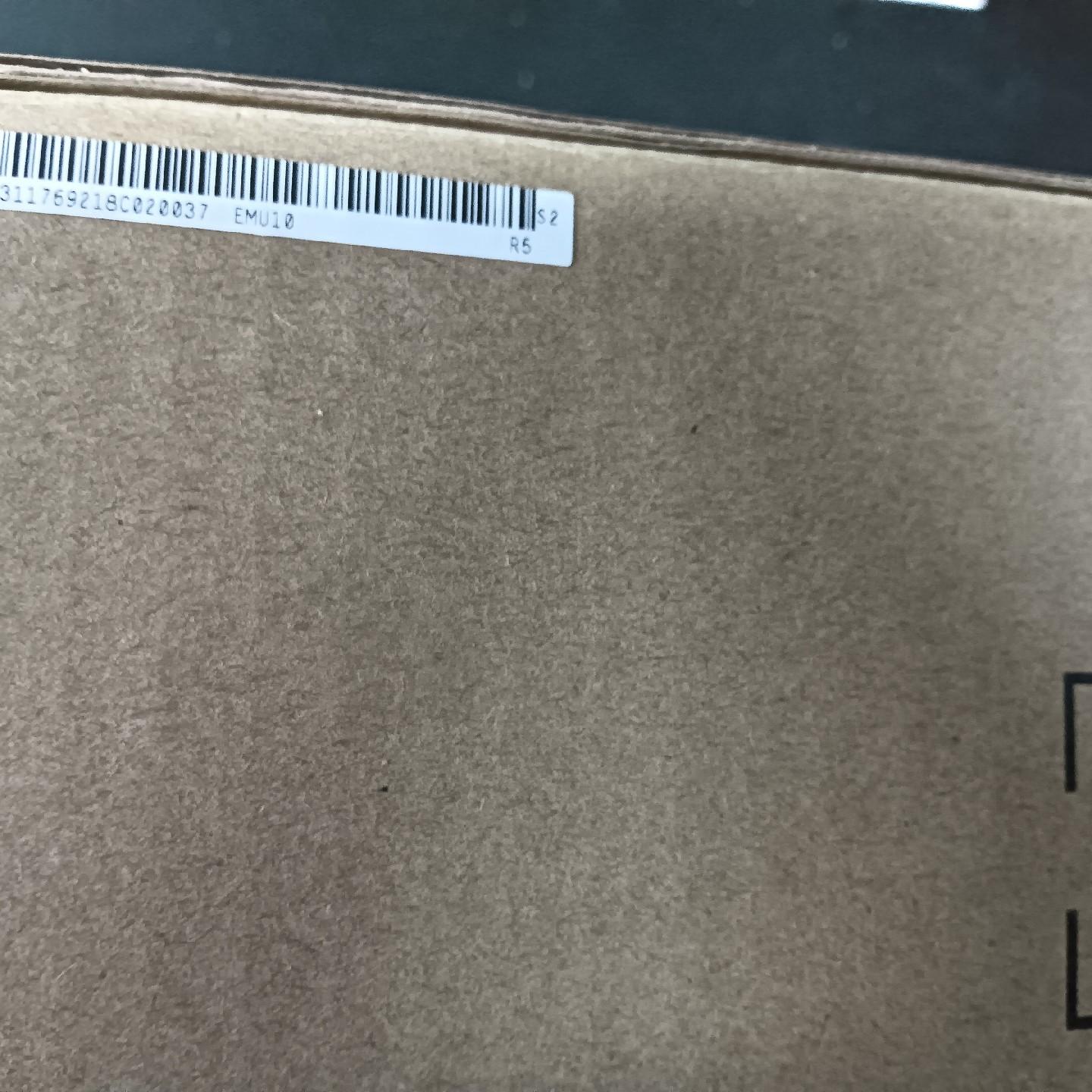 EMU10 艾默生电源  外有字 介意勿扰