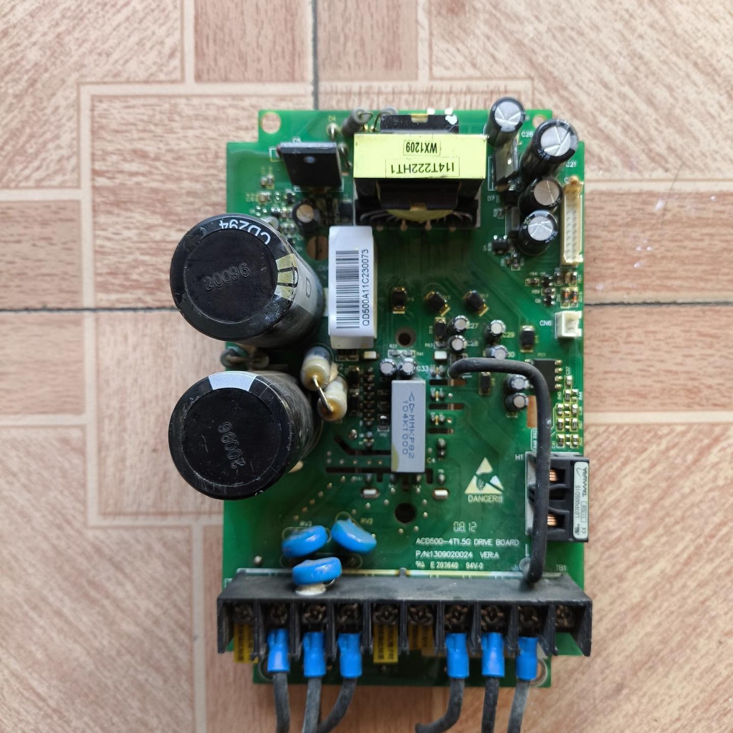 变频器驱动板 ACD500-4T1.5G 拆机件。