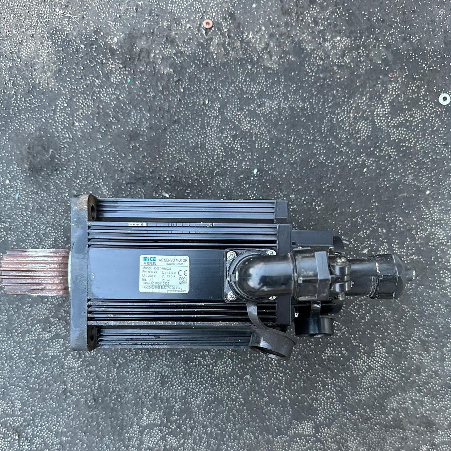 米格15Nm伺服电机 型号130ST-M15025   3.