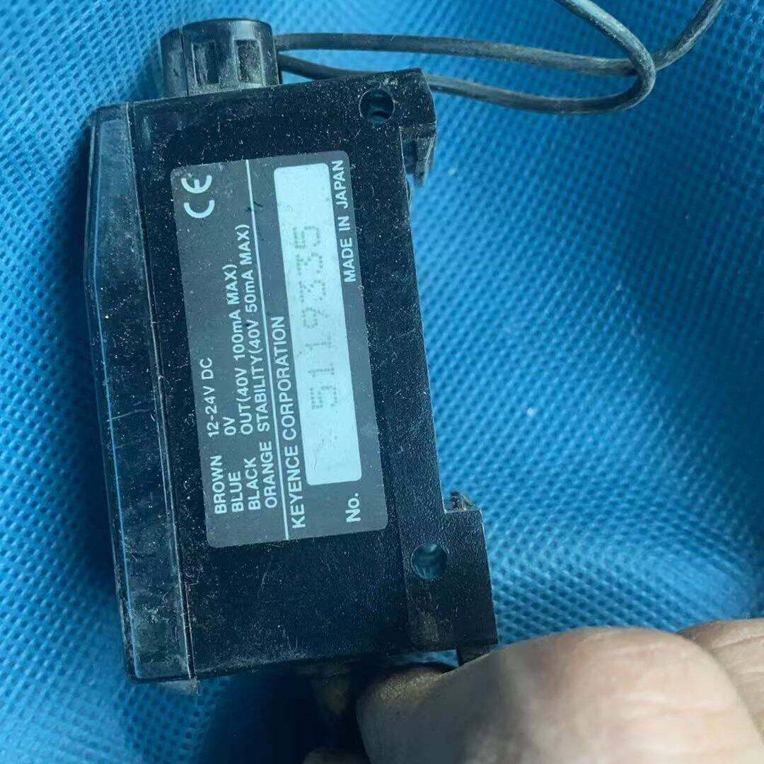 PS2-61光纤放大器 功能正常 成色如图
