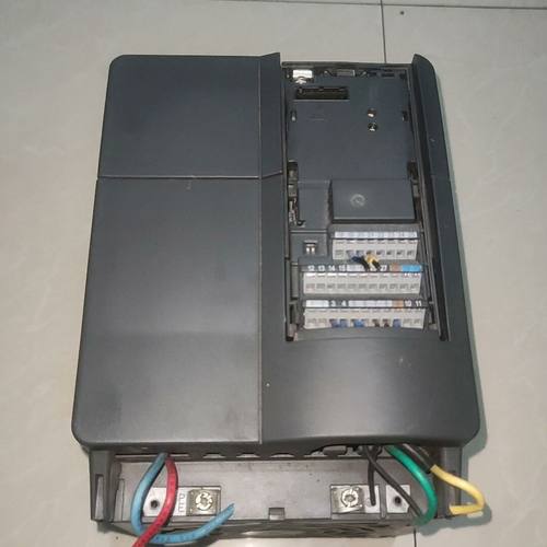 440变频器6SE6440-2UC24-0CA1