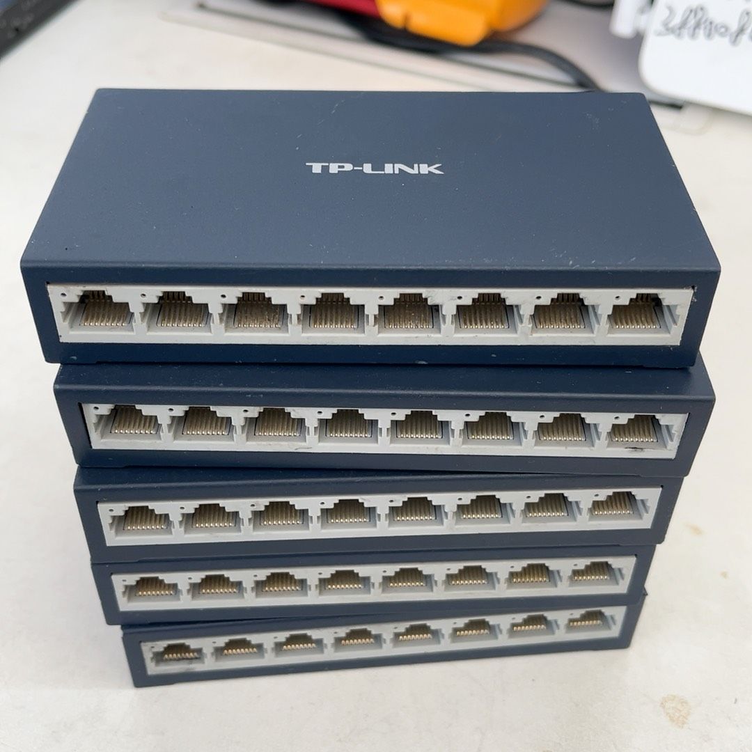 TP-LINK普联8口百兆交换机 型号TL-SF1008D