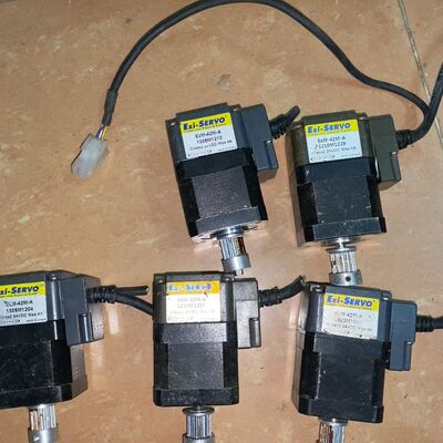 24V4A韩国42系列二相闭环步进电机EzM-42M-A+电