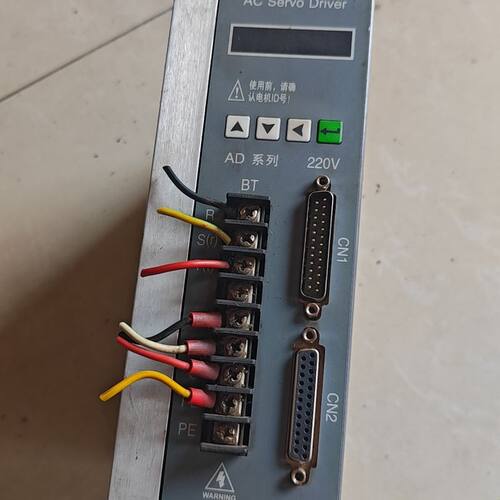 AC伺服驱动器AD系列 型号ADB30NA 实物拍摄。220
