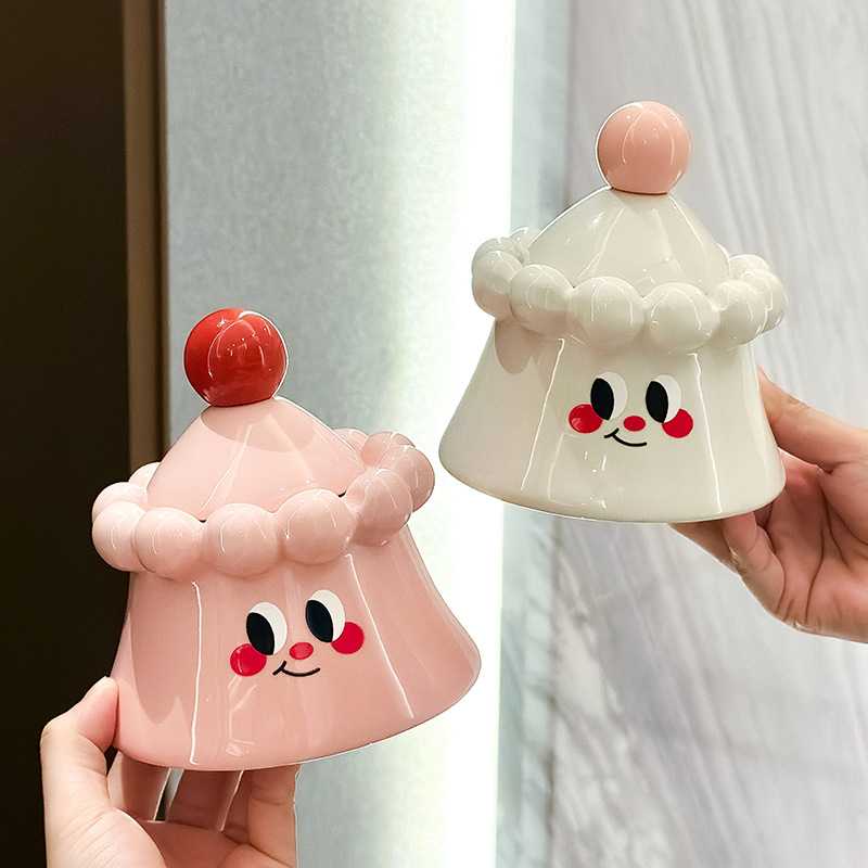 新款直销陶瓷创意烟灰缸带盖子防烟灰家用客厅茶几可爱摆件烟缸商