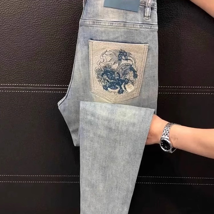 欧货高档男士牛仔裤秋季新款弹力休闲裤轻奢时尚刺绣修身小脚裤子