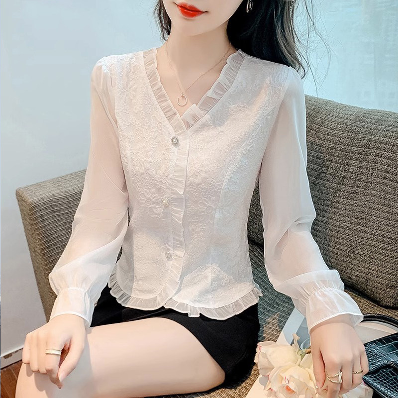 雪纺衬衫女春秋2026新款法式气质短款洋气小衫荷叶边v领别致上衣