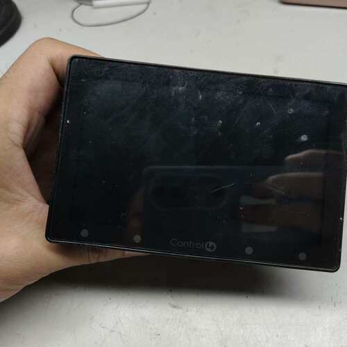 议价control4触摸屏，型号C4-TSWMC5，品相如图，通可维修