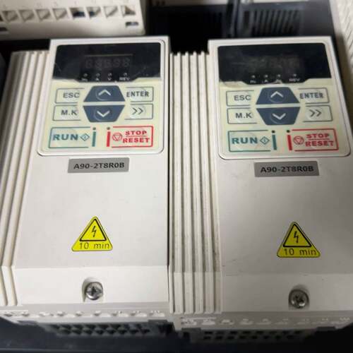 可维修SINEE变频器1.5KW A90-2T8R0B 成色充议价