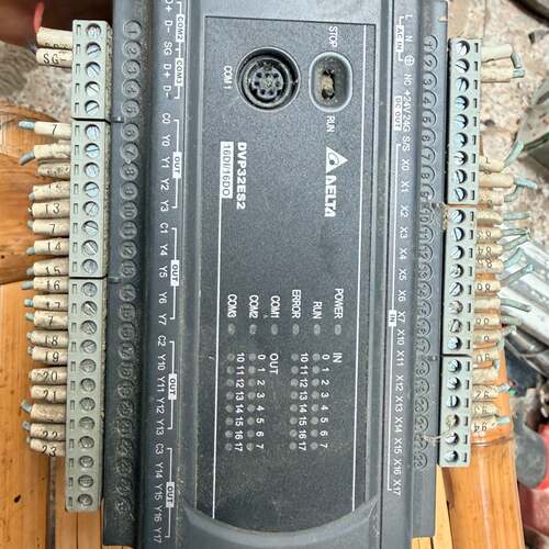 可议价PLC，DVP32ES2。