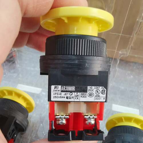可维修正品AR30MOR 10G开关议价