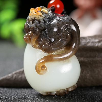 【久龙玉器】天然正品和田玉龙河羊脂玉吊坠和田挂件貔貅55.07