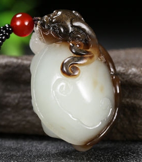 【久龙玉器】天然正品和田玉龙河羊脂玉吊坠和田挂件貔貅51.50