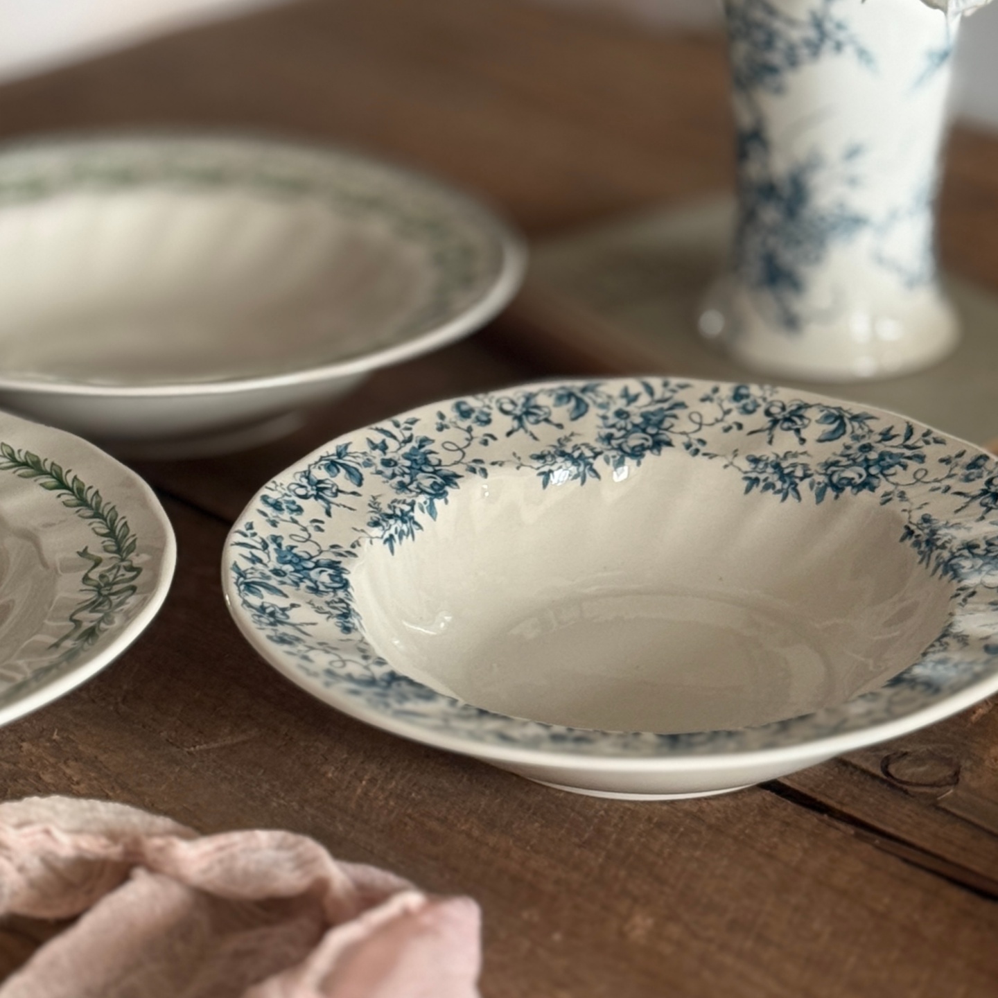 中古餐具草帽盘子外贸法式复古汤盘螺纹黑瓷菜盘深盘饭盘意面盘子