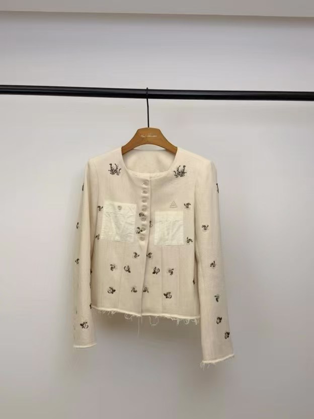 专注中高端女装清货2025年冬季款Hui+时尚洋气显瘦百搭小香风外套