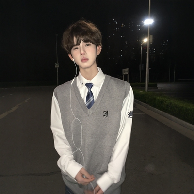 【刺篇】星道dk制服V领套头刺绣背心原创学院风学生毛衣马甲坎肩