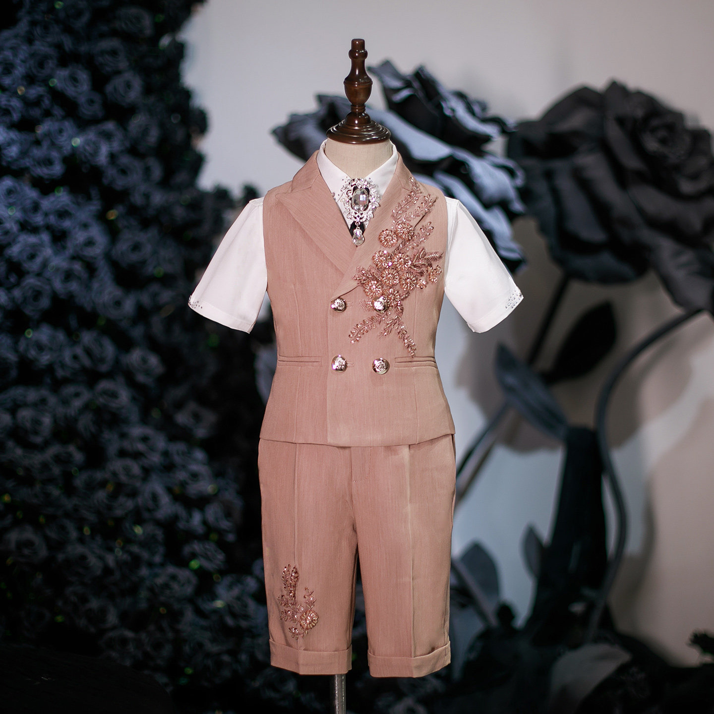 儿童西装套装2026新款夏季男童礼服花童走秀男孩主持人西服演出服