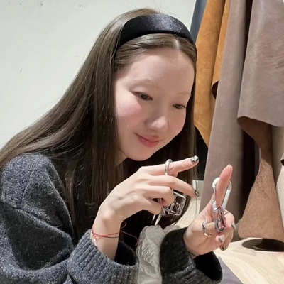 韩国Onuk&Anna同款薄版丝绒发箍 高颅顶显脸小黑色宽边头箍压发卡