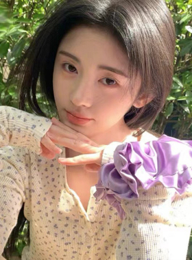 甜美感~博主复古芭蕾风大肠发圈