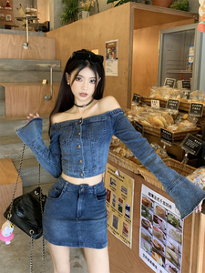 早秋辣妹牛仔套装女复古显瘦一字领喇叭袖上衣高腰包臀短裙两件套