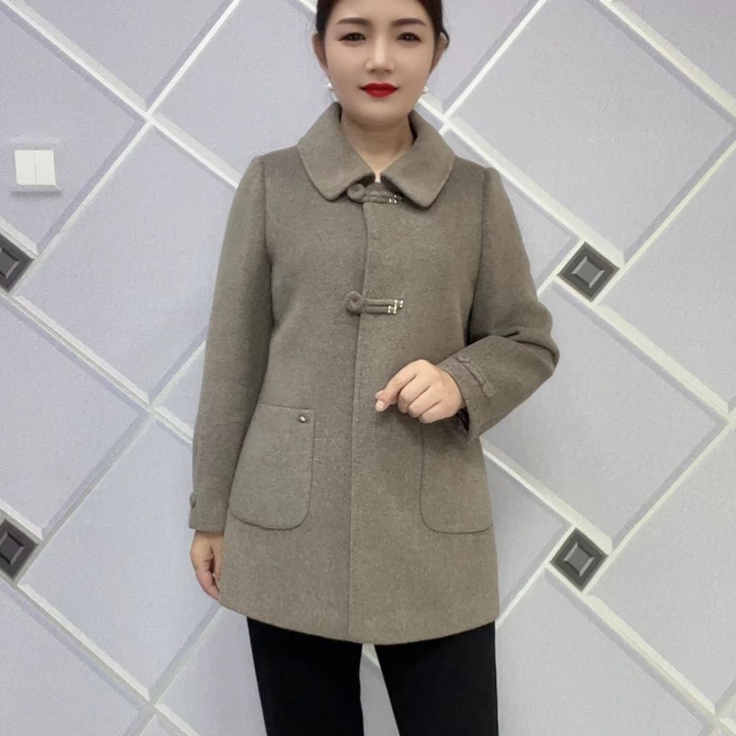 中老年妈妈翻领盘扣呢子